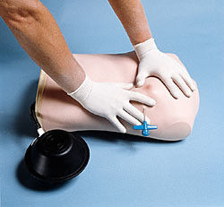 Science médicale Manikine de tube thoracique pour la décompression du pneumothorax