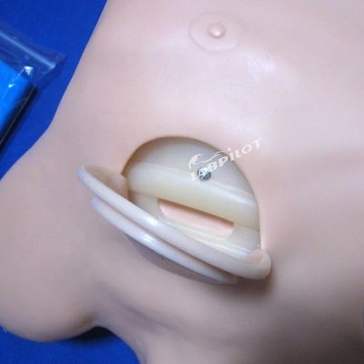 Manikine en PVC avancée pour la formation infirmière du drainage de la ponction pleurale et de la thoracentesis