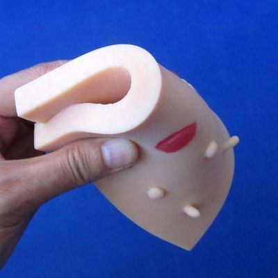 Perfectionnez votre démonstration de soins aux patients avec mannequin et modèle de formation sur les lésions cutanées