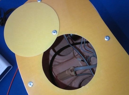 Modèle de formation en cathétérisation urétrale électronique pour hommes et femmes
