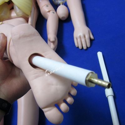 Manuque de soins infirmiers en PVC avancé de 3 ans pour la formation pédiatrique